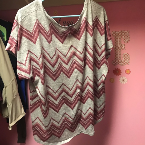 Maurice’s brand top - Picture 4 of 5